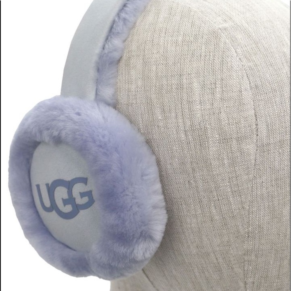 UGG Women's Classic Tech Earmuff